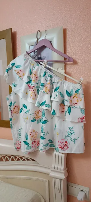 Blusa romántica floral talla 54/56