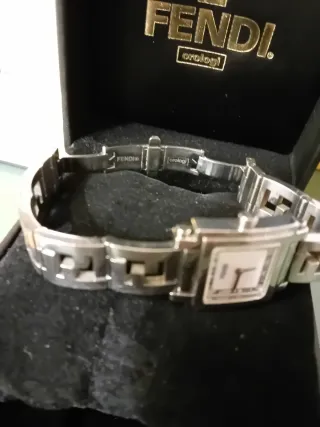 Orologio Fendi bellissimo, ottime condizioni