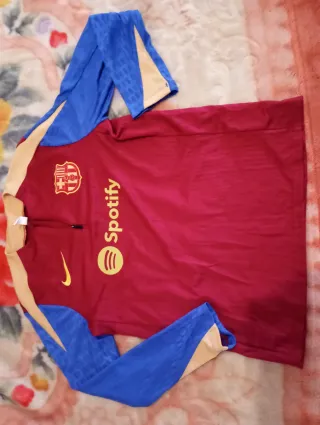 Chándal FC Barcelona talla s para chico de 13 a 15