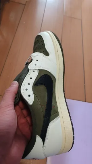 Nike Air Jordan 1 Travis Scott Medium Olive