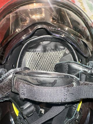 Casco Bomberos F1SF Negro Dorado