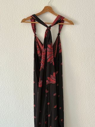 Mono largo boho negro y rojo talla única