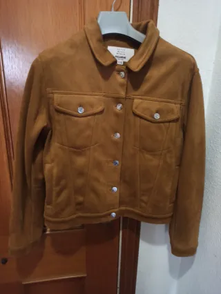 Chaqueta Pull & Bear efecto ante marrón T.M