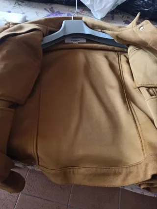 Chaqueta Pull & Bear efecto ante marrón T.M