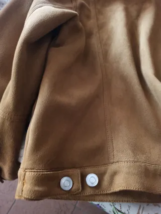 Chaqueta Pull & Bear efecto ante marrón T.M