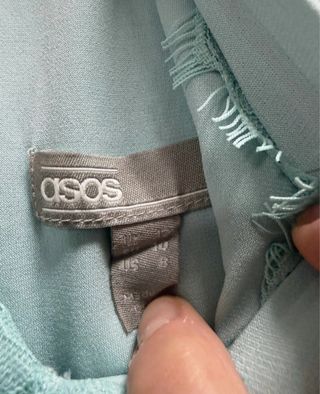 Vestido largo invitada verde plisado