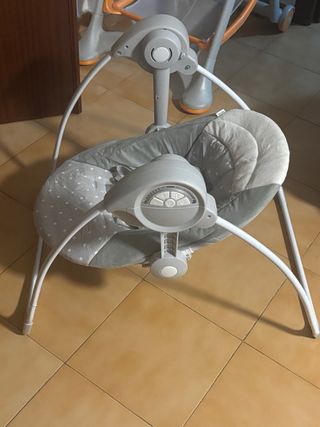 Columpio para bebé gris con puntos blancos