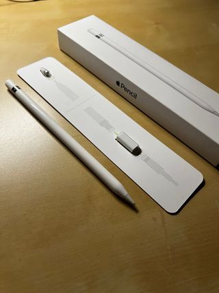 iPad 7ª Gen + Apple Pencil 1ª Gen + Funda