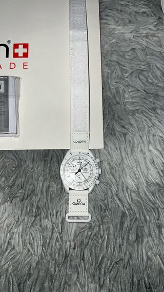 Omega Swatch Mission to the Moon Snoopy