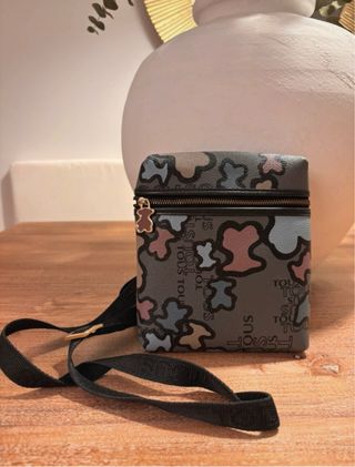 Bolso bandolera Tous estampado