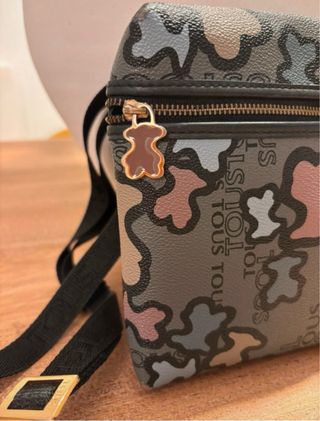 Bolso bandolera Tous estampado