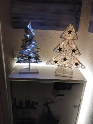 2 Árboles Navidad Madera y Metal