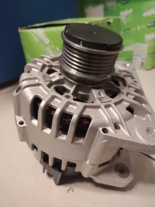 Alternatore Valeo 439312 per Golf IV, Polo