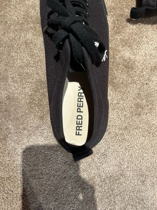 Zapatos Fred Perry Negros