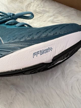 ASICS Novablast 4 Blu/Teal Uomo 42 EU