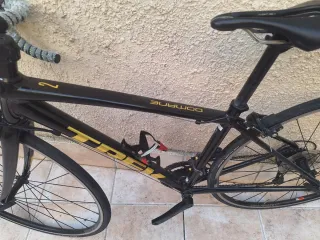 Bicicleta Trek Domane 2