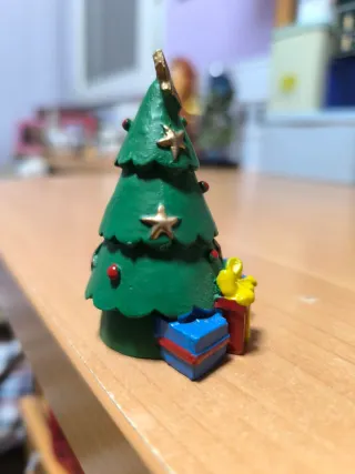 Figuras de Navidad: Árbol y Muñeco de Nieve