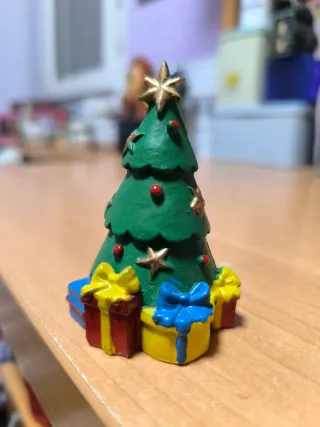 Figuras de Navidad: Árbol y Muñeco de Nieve