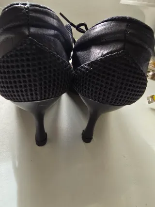 Zapatos de baile negros con pedrería