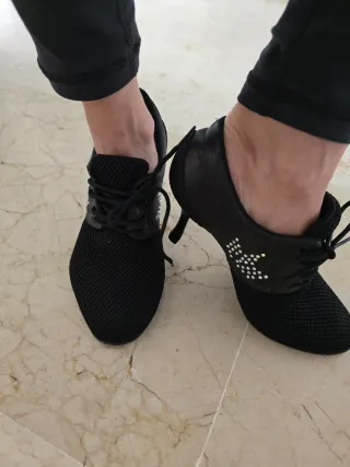 Zapatos de baile negros con pedrería