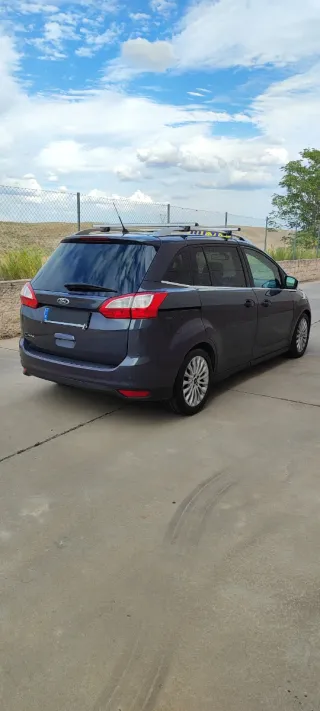 Ford Grand C-MAX 2011