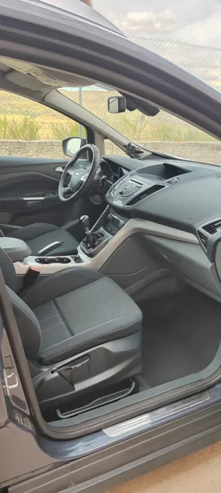 Ford Grand C-MAX 2011