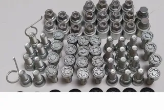 Se vende tornillos antirrobo VW GOLF MK7 AUDI SEAT