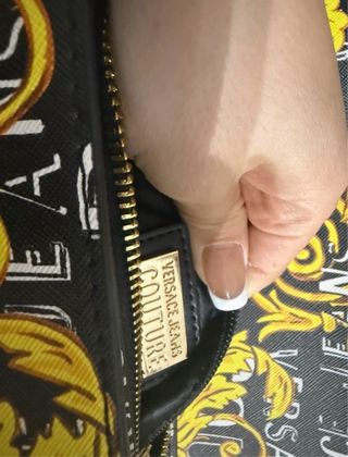 Bolso Versace Jeans Couture Negro y Dorado