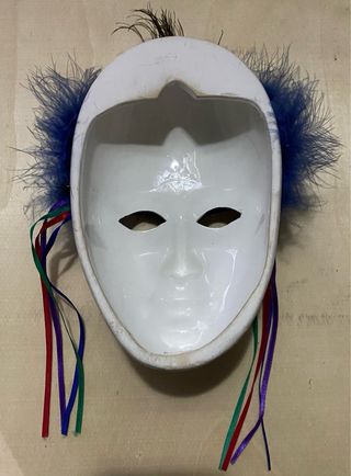 Máscara de cerámica para carnaval