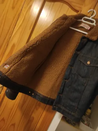 Cazadora vaquera forrada borreguito