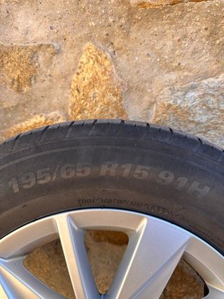 Llantas de aluminio, 195/65 R15 91H.