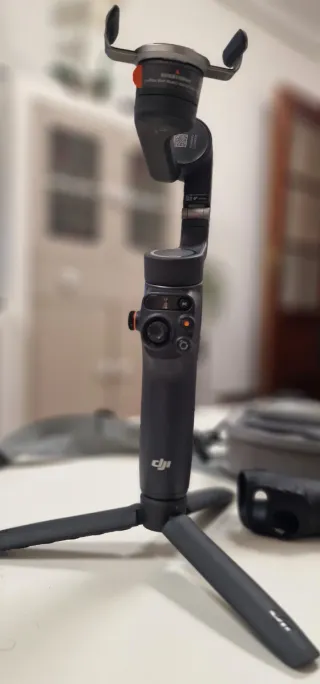 DJI Osmo Mobile 6 Gimbal Estabilizador
