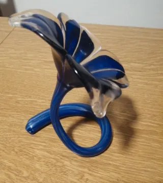 Fiori in vetro portacandela blu