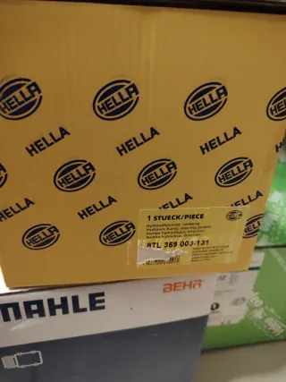 Pompa Idraulica Hella 8TL 359 003-131 Mercedes
