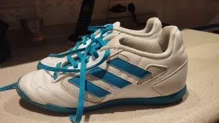 Deportivas Adidas Blancas y Azules Talla 39 1/3 a
