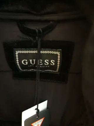 Chaqueta Guess Negra