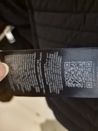 Chaqueta Guess Negra