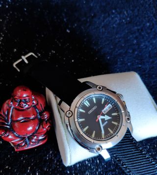 Reloj Seiko Negro y Plateado