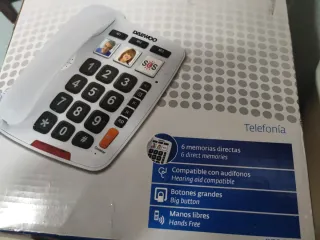 Teléfono Daewoo Internacional con Teclado