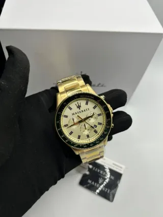 Reloj Maserati Dorado