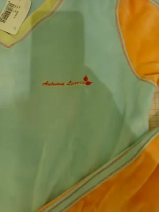 Pijama azul y naranja