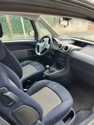 Peugeot 1007 2005