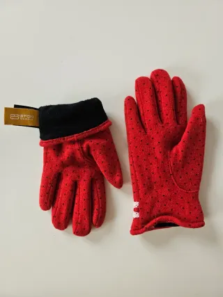 Guantes rojos lunares con lazo