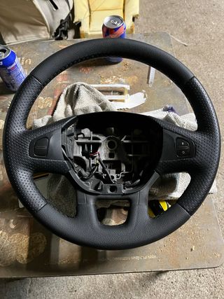 volante renault trafic nuevo