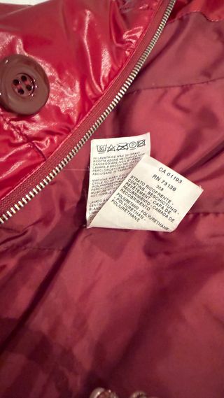 Parka color guinda, largo 7/8