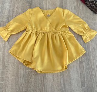 Vestido amarillo niña manga larga