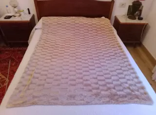 Manta calentita beige suave 160x120 cm
