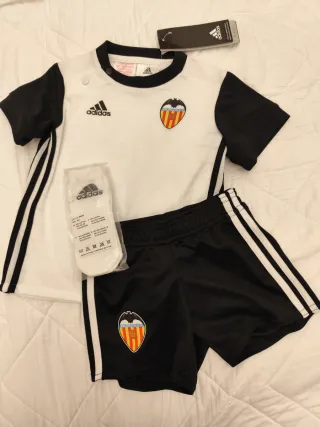 Equipación Valencia CF niño Adidas