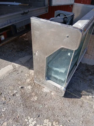 Nevera expositora de cristal