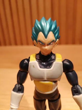 Action Figure Vegeta Super Saiyan Bandai